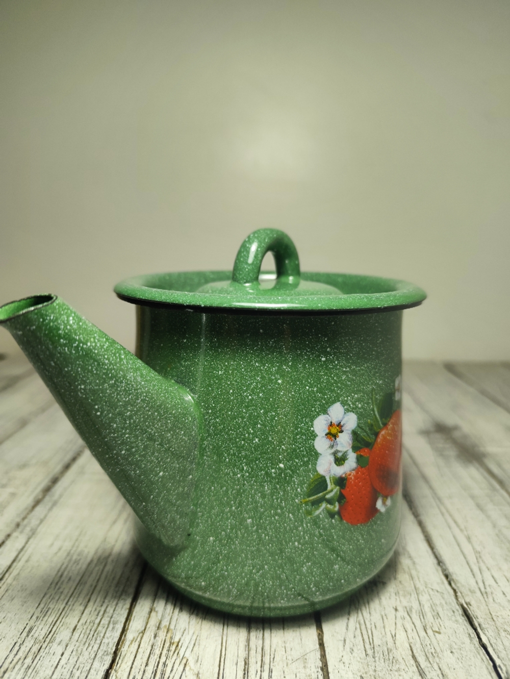 Чайник 1л с рис Клубника садовая изум с зерн 1с202с