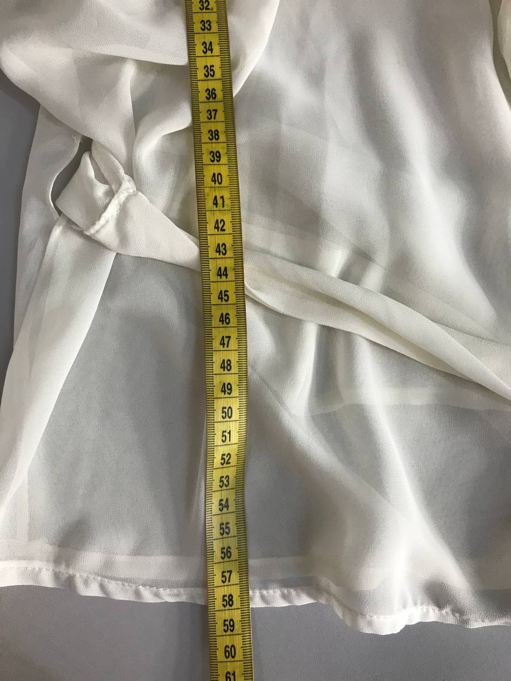 Блузка Favori для романтического образа, визуально на 44 размер