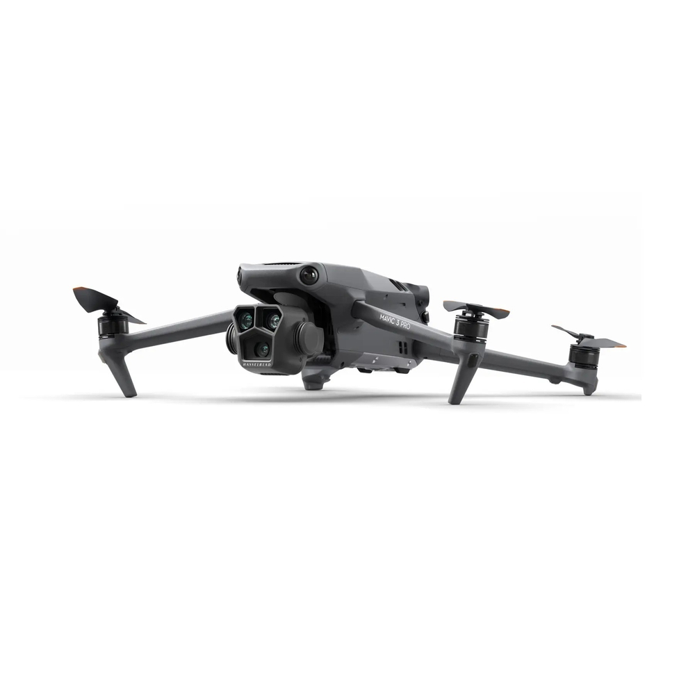 Квадрокоптер DJI Mavic 3 Pro с DJI RC