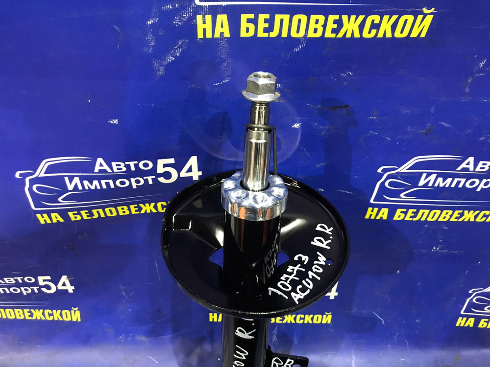 Стойка задняя правая TOYOTA HARRIER 2000-2003