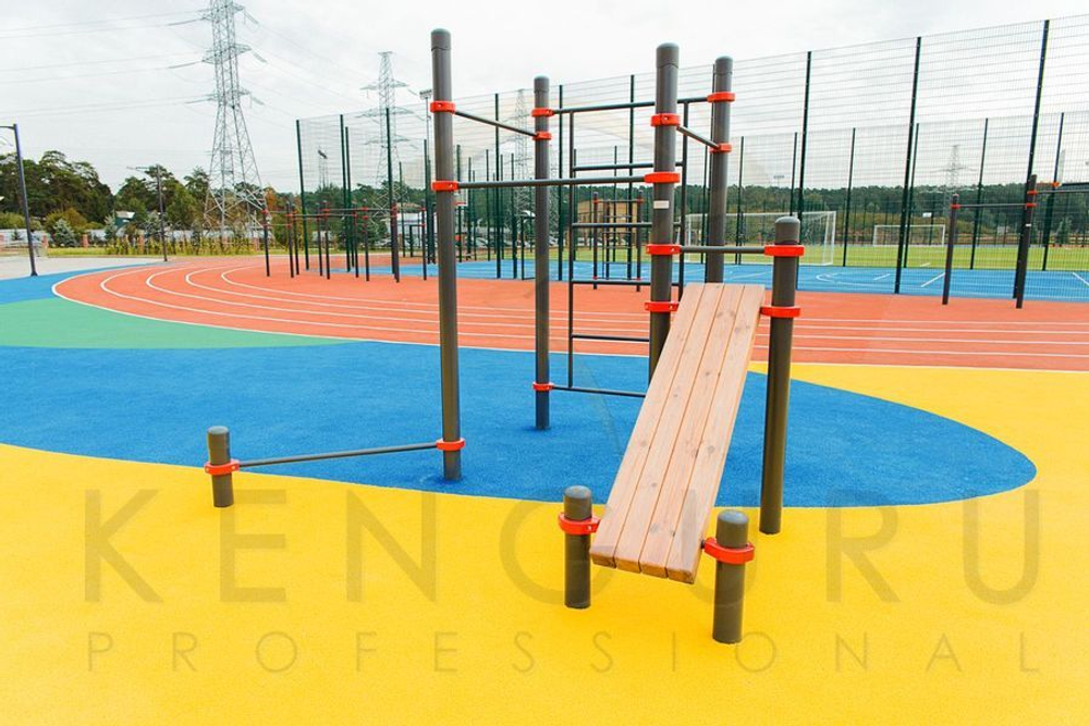 Воркаут-комплекс: 3 турника, шведская стенка, перекладина для отжиманий и наклонная скамья