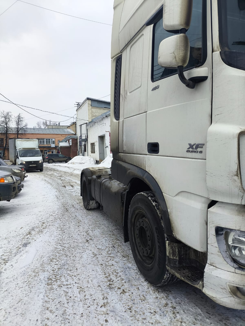 DAF XF 4x2 Седельный тягач FT XF 105 460 (Дизельный, 12,9 л, 462 л.с., АТ)