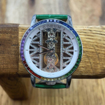 Часы Corum
