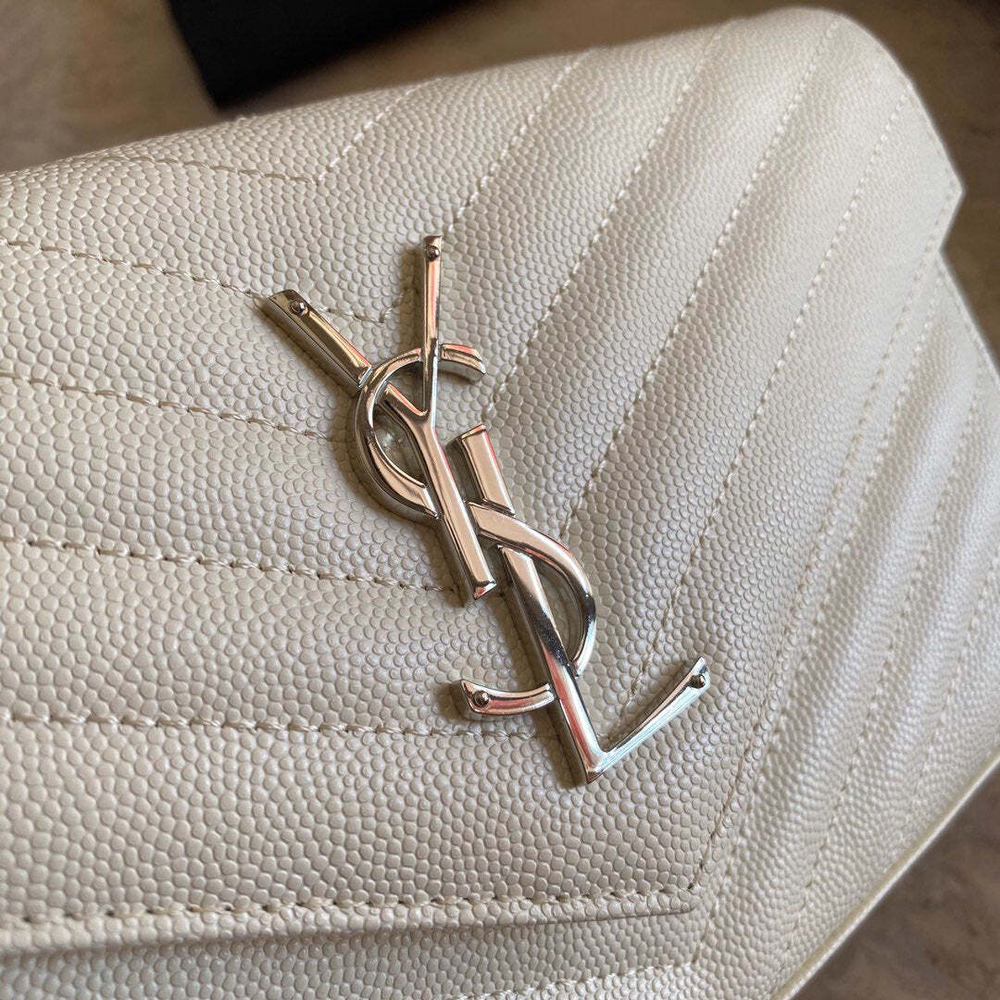 Yves Saint Laurent Woc 22 cm