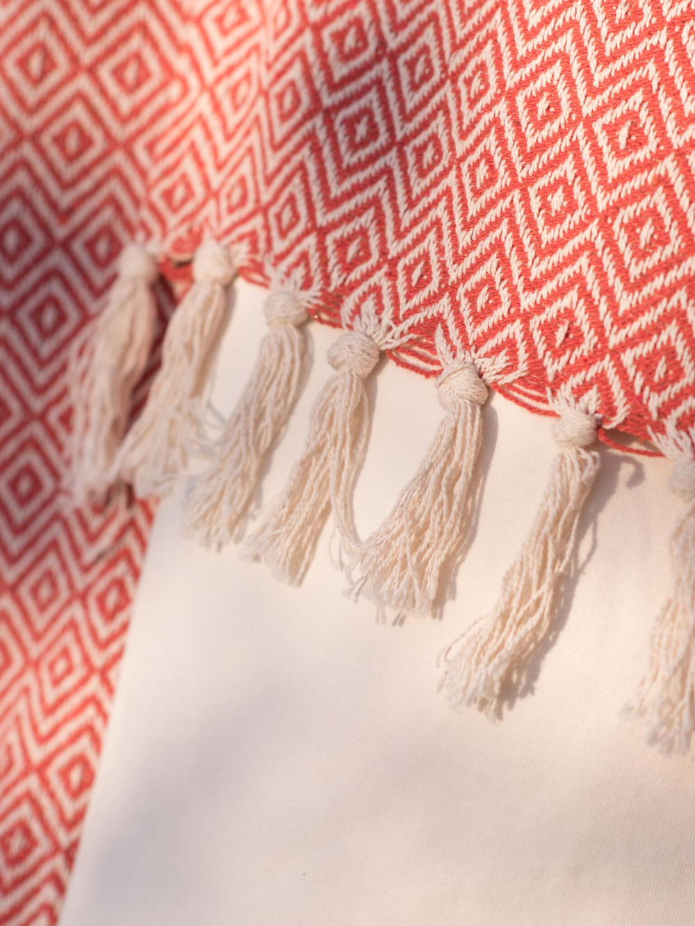 Бохо-накидка из фактурного хлопка (коралл/ромб)