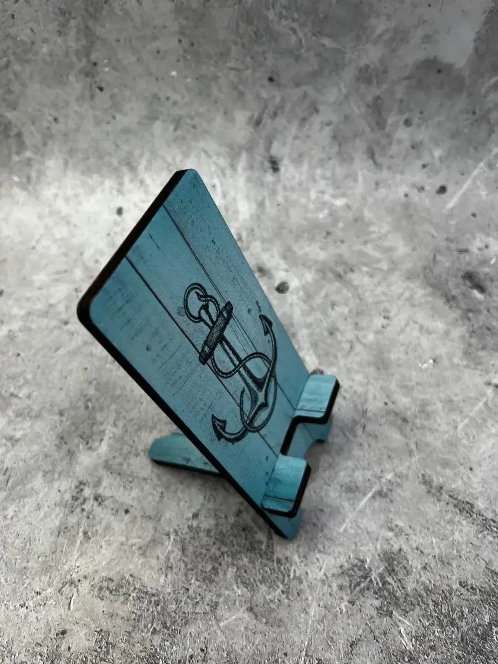 Подставка для телефона деревянная