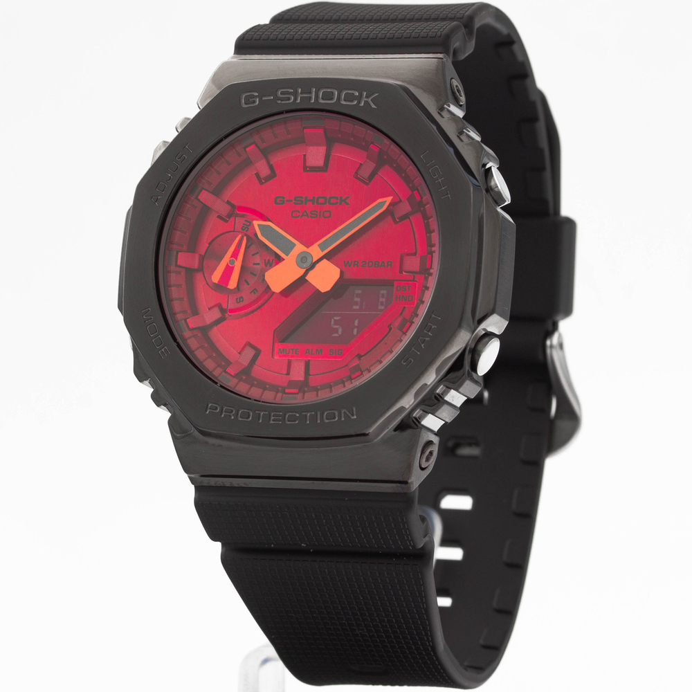 Мужские наручные часы Casio G-Shock GM-2100B-4A