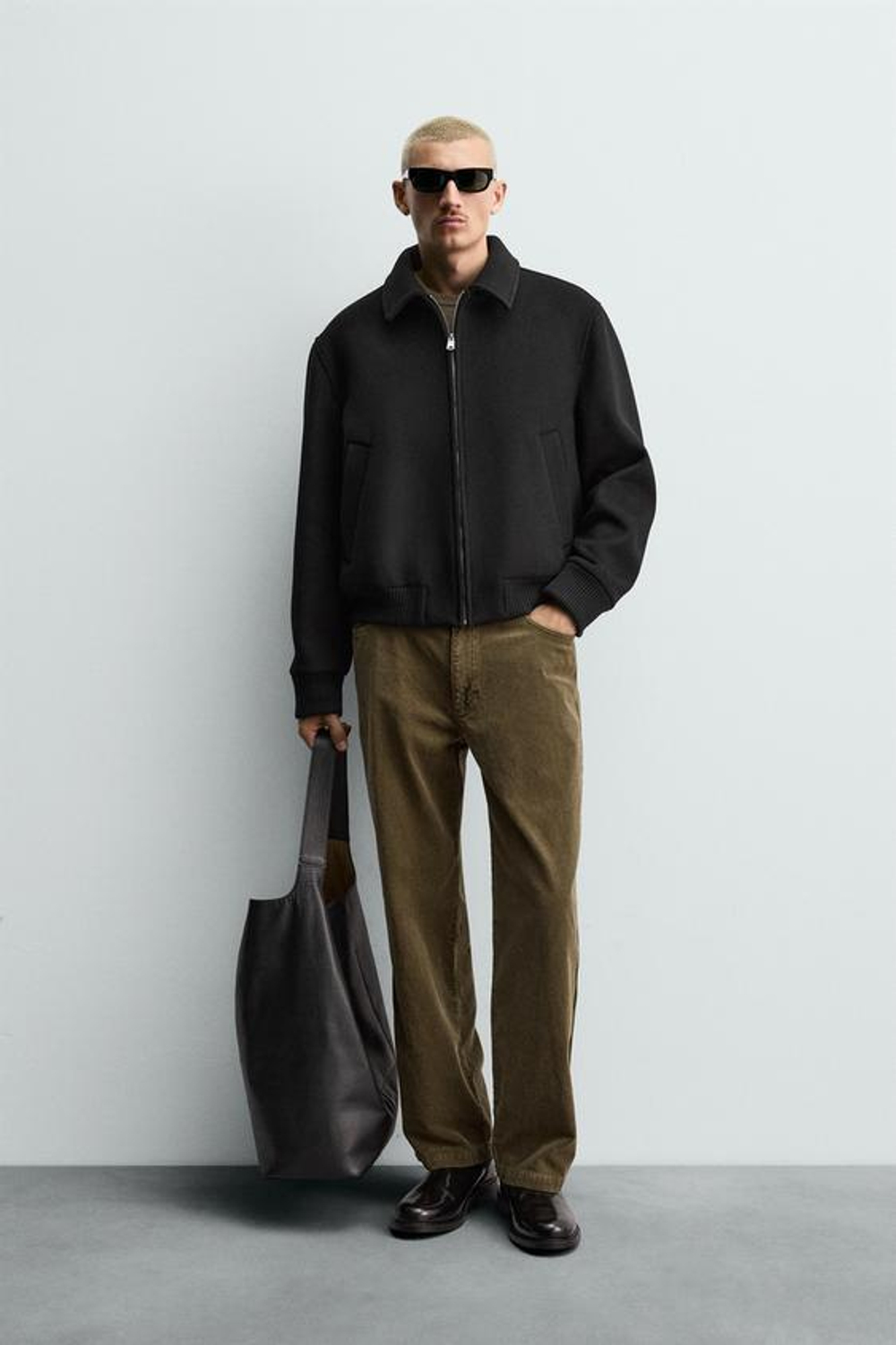 ZARA ВЕЛЬВЕТОВЫЕ БРЮКИ REGULAR FIT, ТЕМНЫЙ ХАКИ