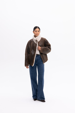 Короткая дубленка с эффектом старения