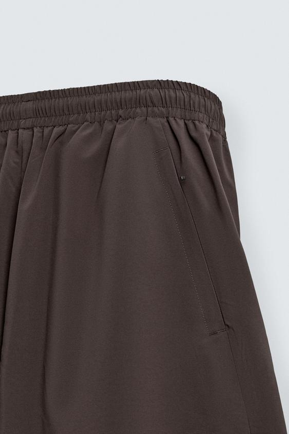 ZARA БРЮКИ ИЗ ВЫСОКОТЕХНОЛОГИЧНОЙ ТКАНИ С ЛАМПАСАМИ, КОРИЧНЕВЫЙ