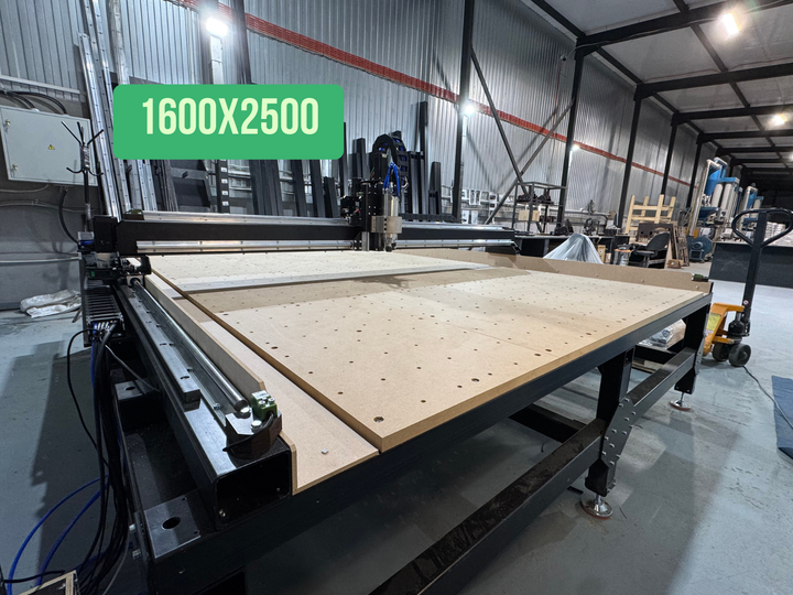 Фрезерный станок СЕРИЯ VOSTOK G1625