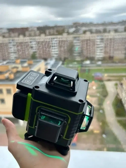 Лазерный уровень/нивелир с дисплеем Hilda 4d 16 линий зеленый луч полный комплект