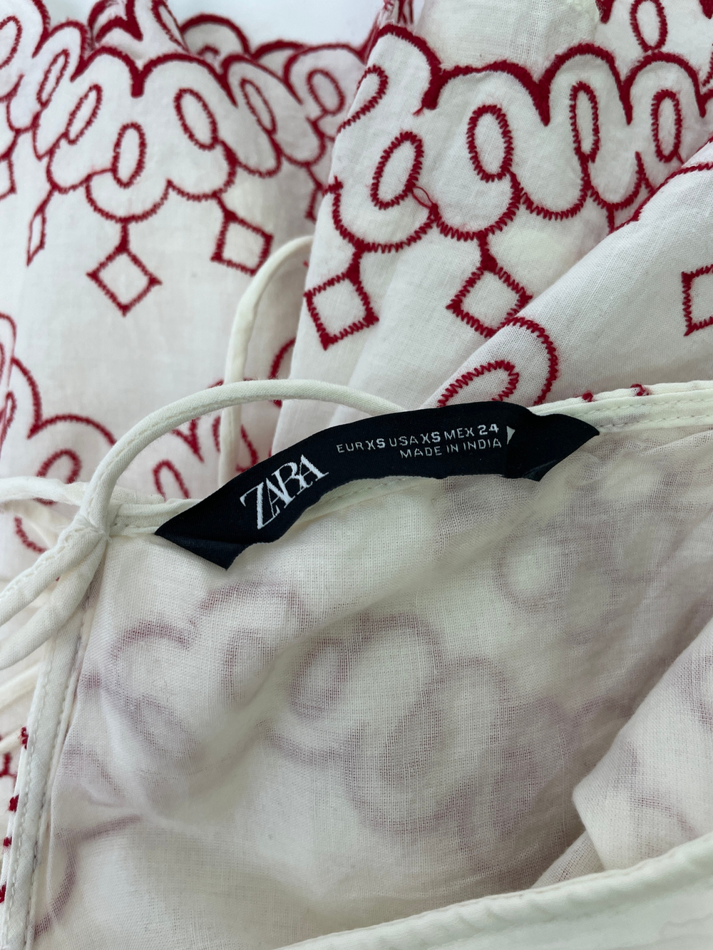 Платье Zara
