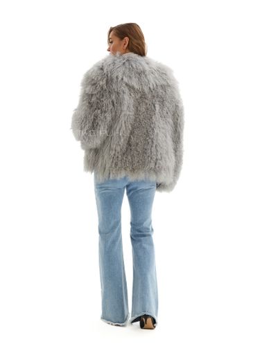 Серая короткая шуба из меха ламы