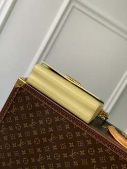 Louis Vuitton Twist West
