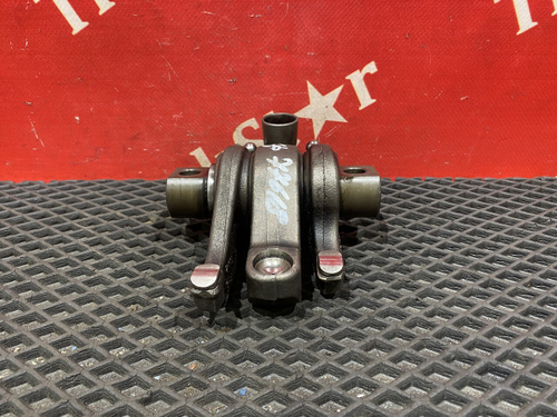 Вал рокеров в сборе