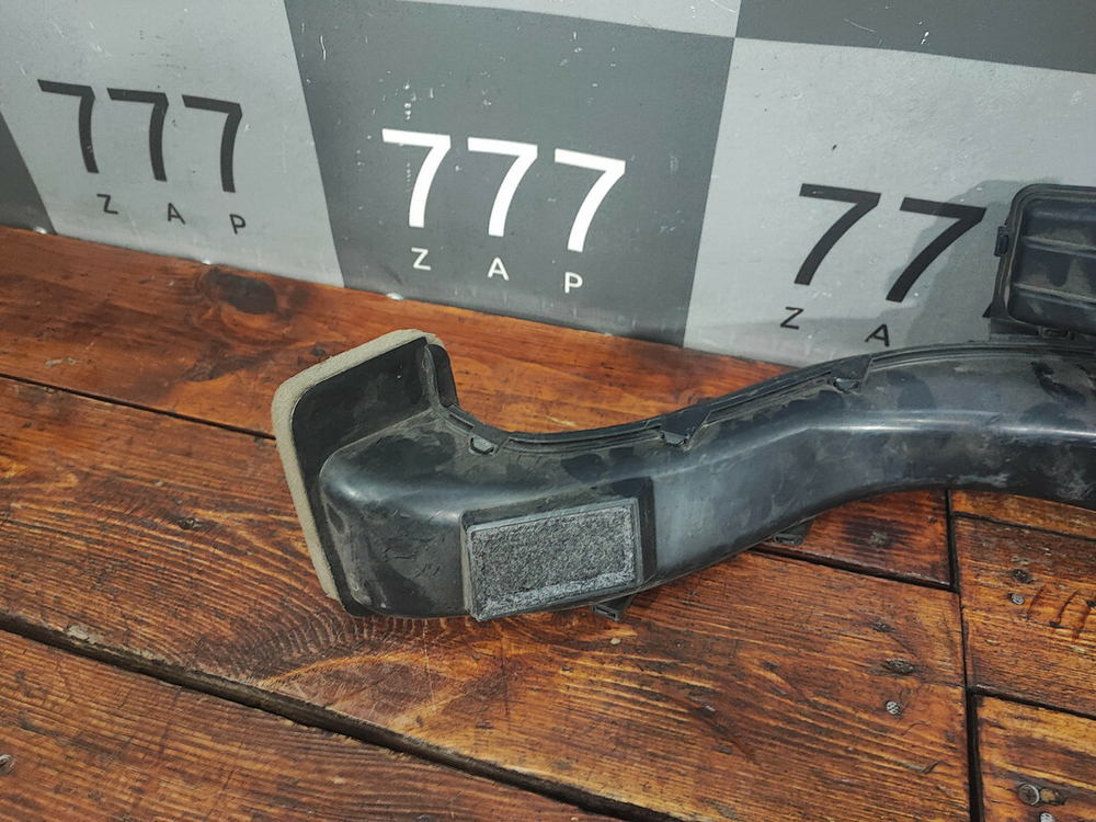 Патрубок воздушного фильтра Toyota RAV4 V (XA50) 18-нв Б/У Оригинал 1775025050