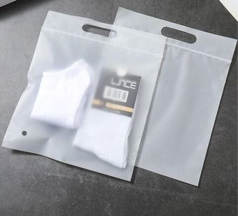 Пакет Zip-lock с вырубной ручкой матовый 70 мкм