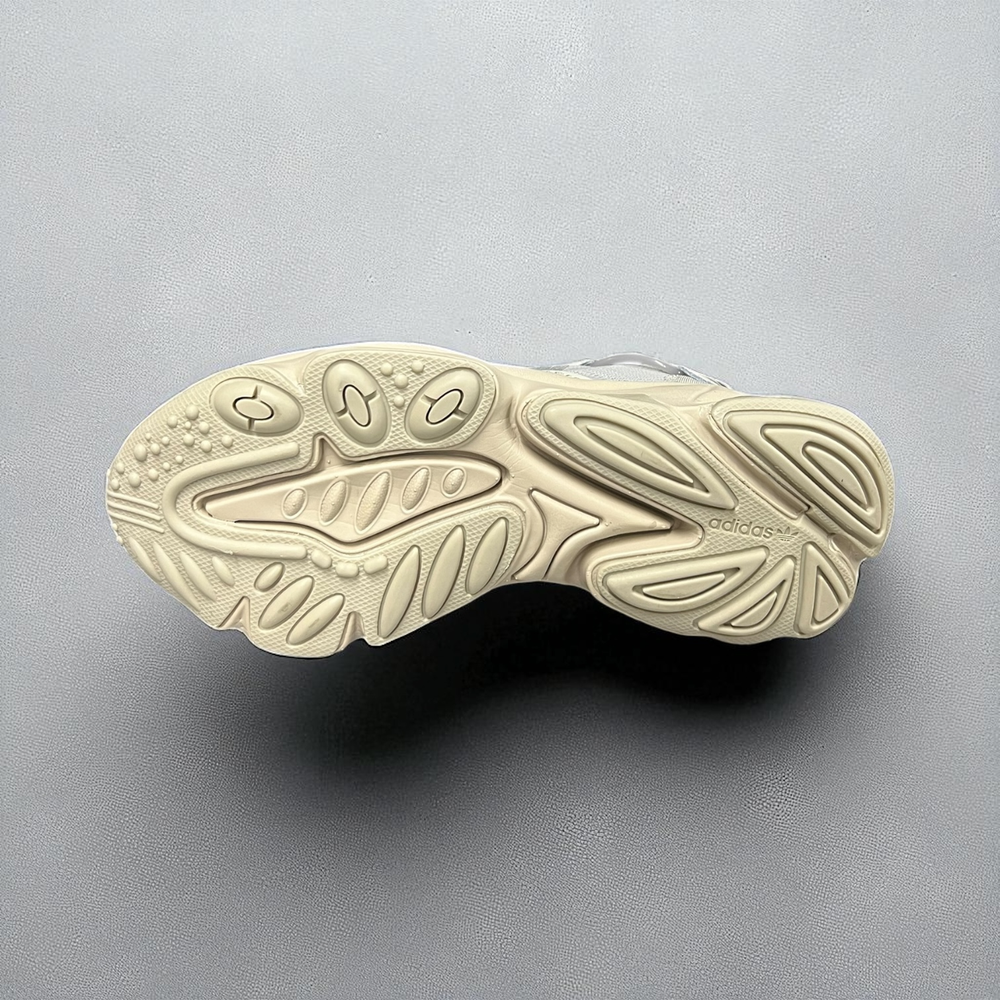 Adidas Ozweego • Beige Desert Rat
