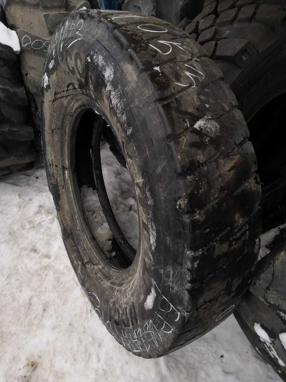 325/95R24 Continental HDC1 шина б/у