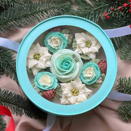 Букет из 7 капкейков “Изумрудная зима”