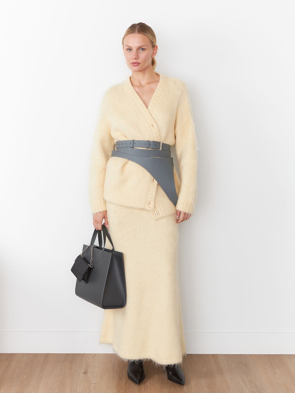 РЕМЕНЬ-ПОРТУПЕЯ D.GREY