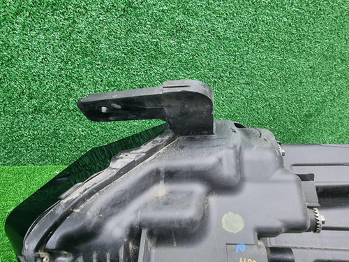 Фара правая Geely Coolray (2019-2024) LED