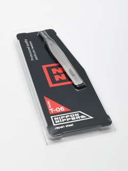 Пинцет Nippon Nippers T-06 для кожи острый край с насечкой широкий длина 95мм