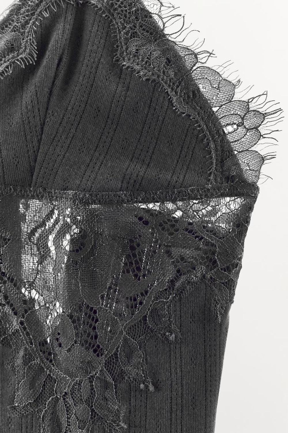 ZARA ТОП КРУПНОЙ ВЯЗКИ С КРУЖЕВОМ, ТЕМНО-СЕРЫЙ