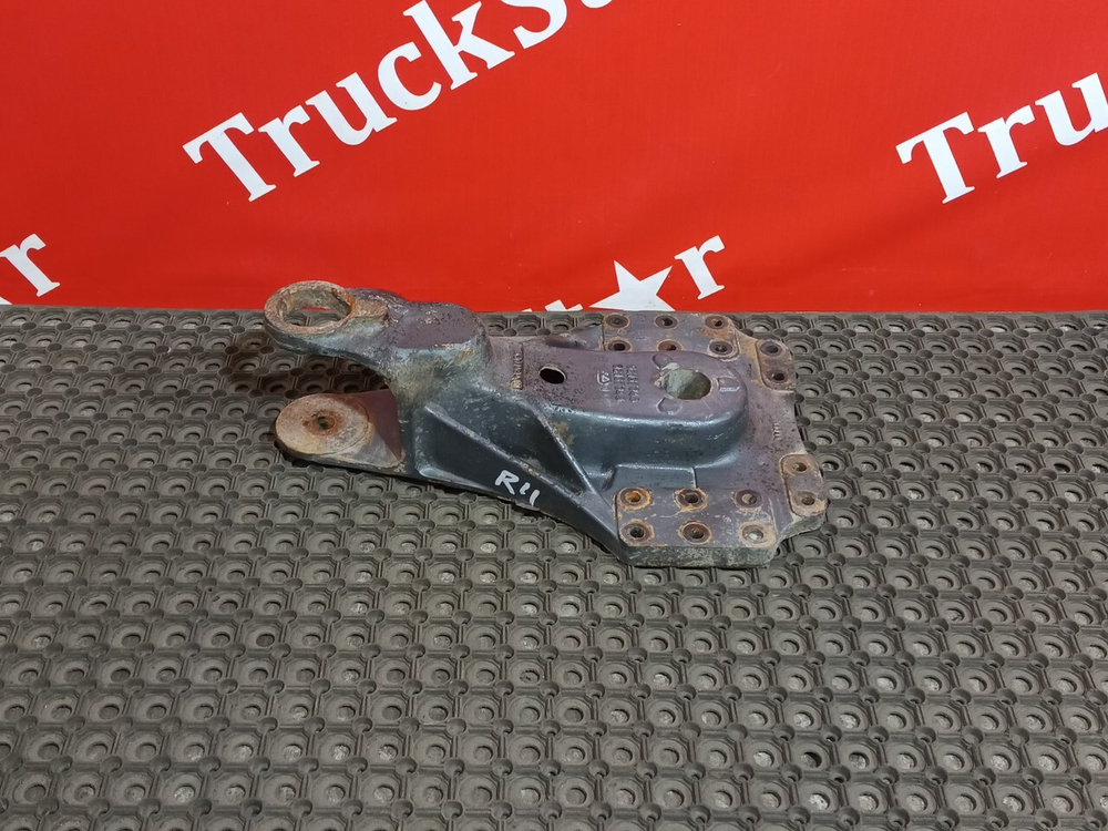 Кронштейн полурессоры задней