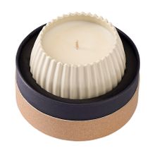Свеча ароматическая Vetiver &amp; Black cypress из коллекции Edge, бежевый