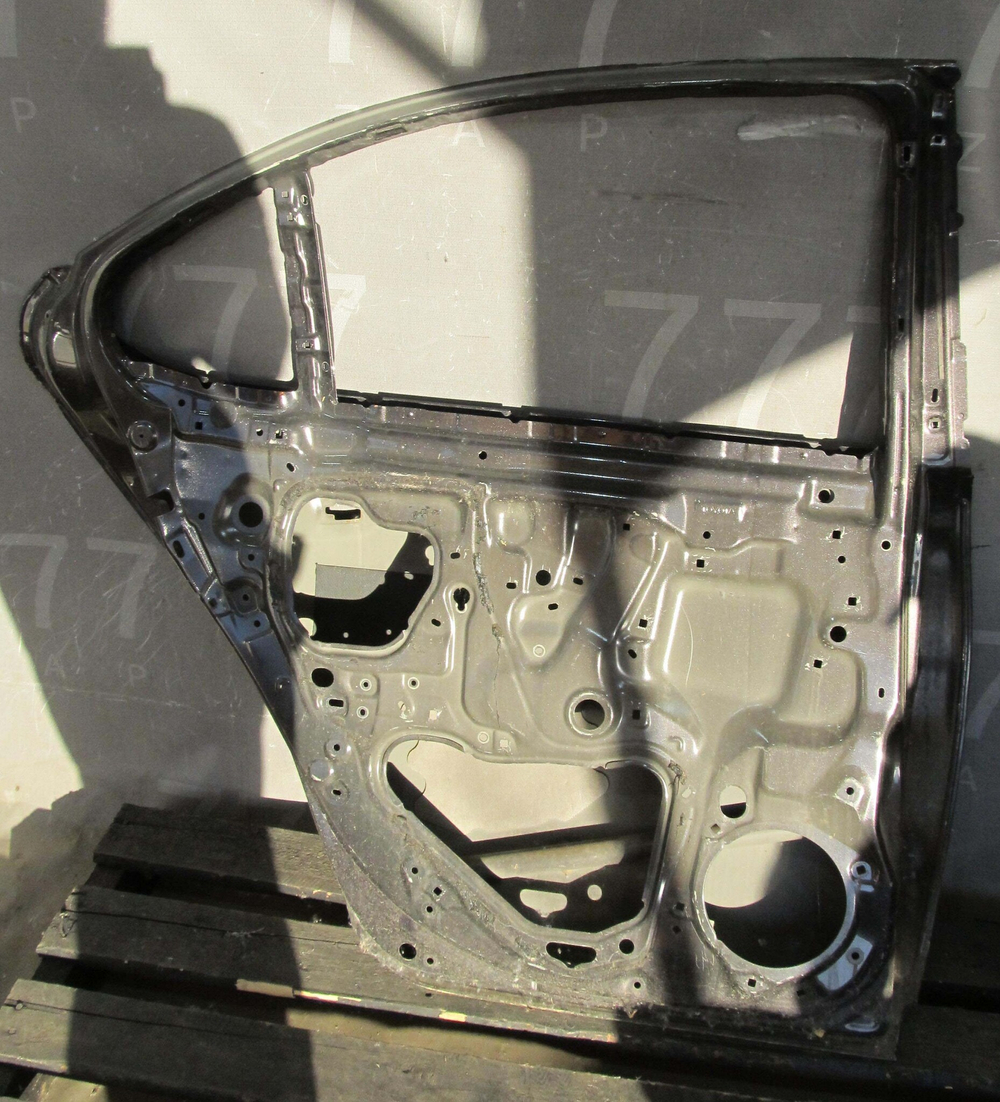 Дверь задняя левая Lexus LS 4  Б/У Оригинал 
6700450060