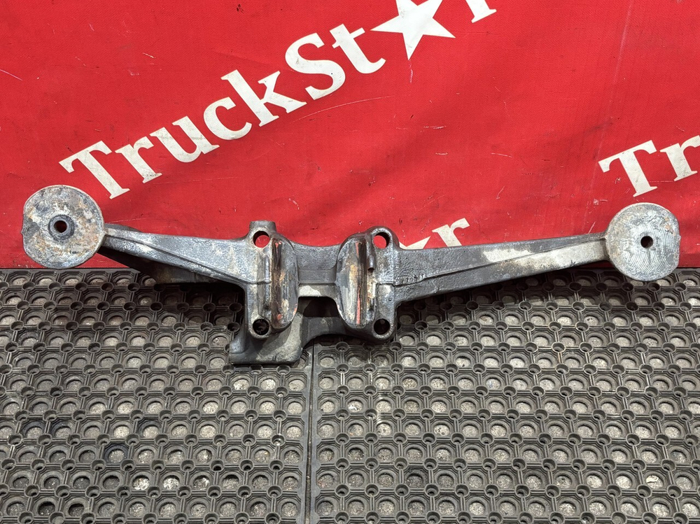 Кронштейн пневморессоры левый 2023г.