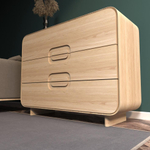 Комод из массива дуба Deo для спальни