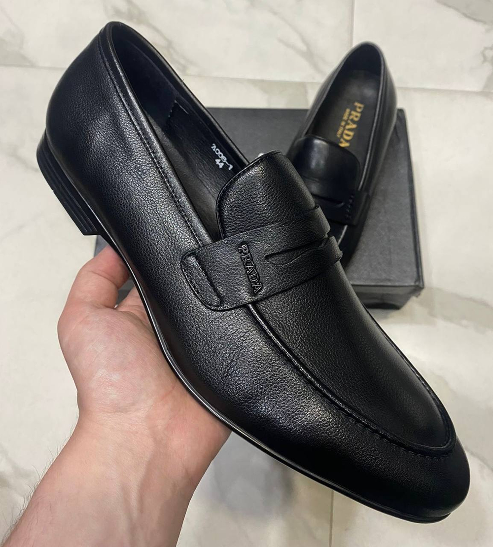 Лоферы Prada