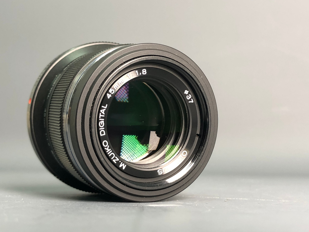 Olympus ED 45mm 1.8 MFT