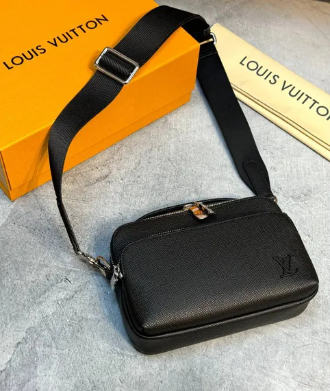 Сумка-мессенджер Louis Vuitton Avenue черный