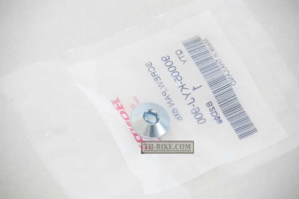 90005-KYJ-900. SCREW, PAN, 6X6