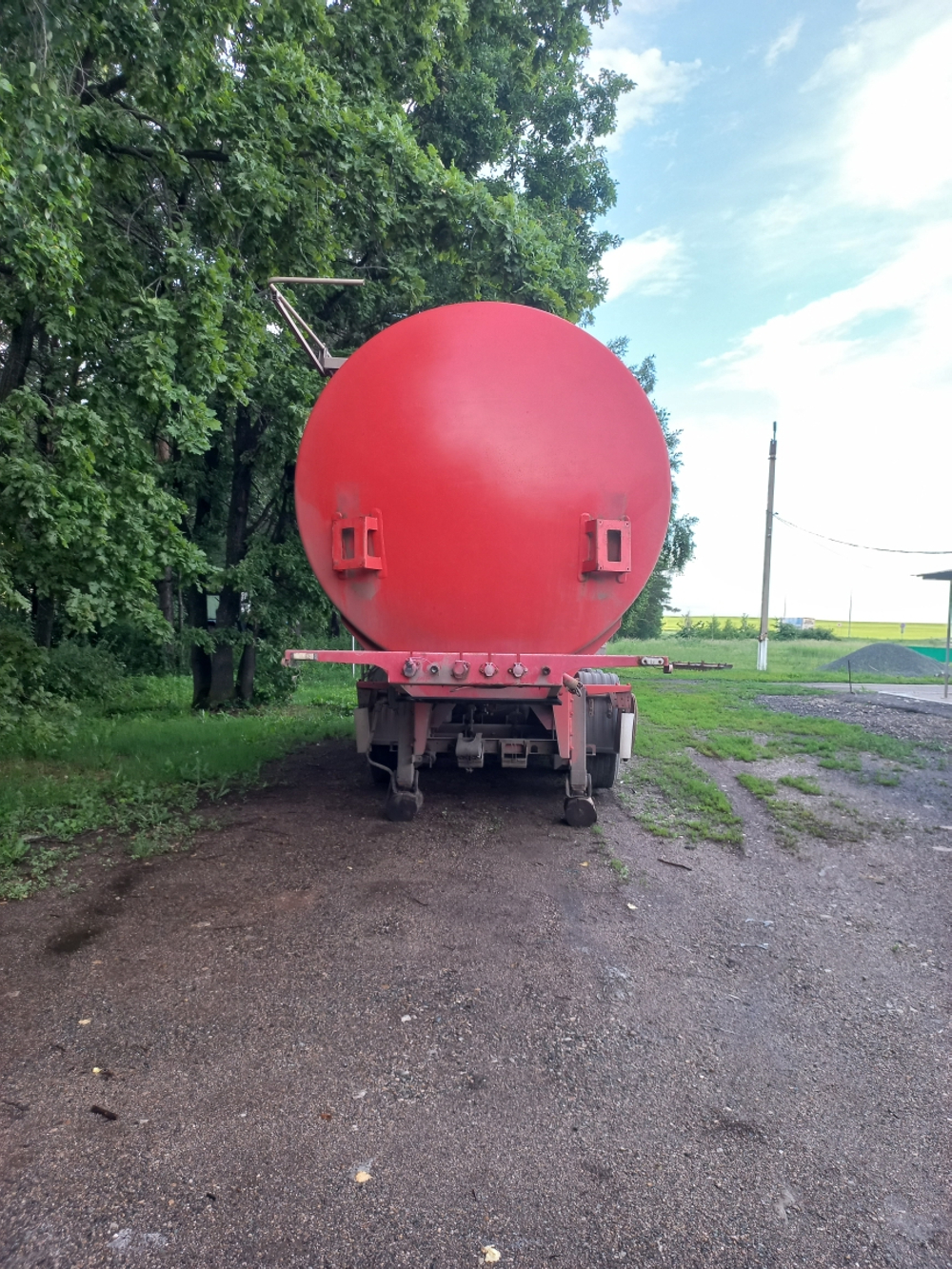 FoxTank 8777 Полуприцеп цистерна 877721 (светлые нефтепродукты)