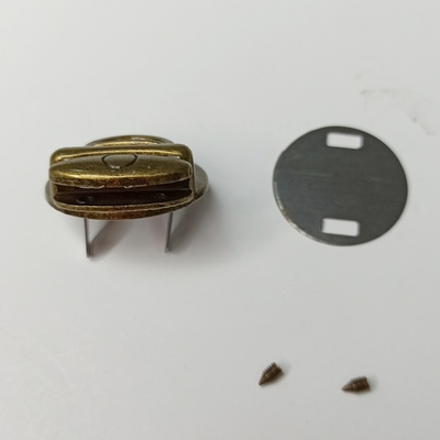 Замок вертушка на винтах 30*35 Антик матовый