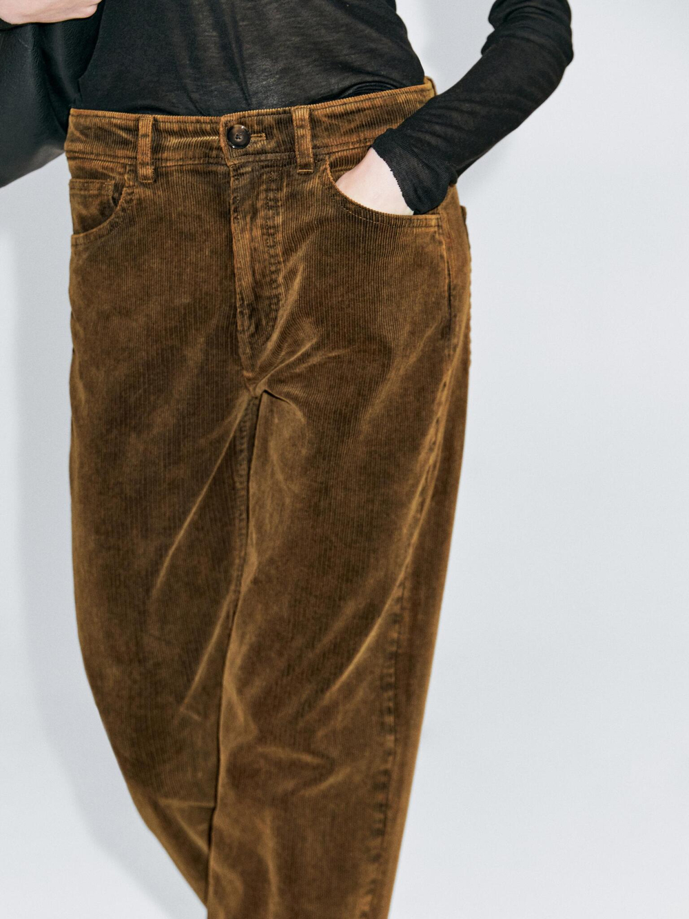 Massimo Dutti Брюки прямого кроя из вельвета, окрашенного сернистым красителем, горчично-желтый