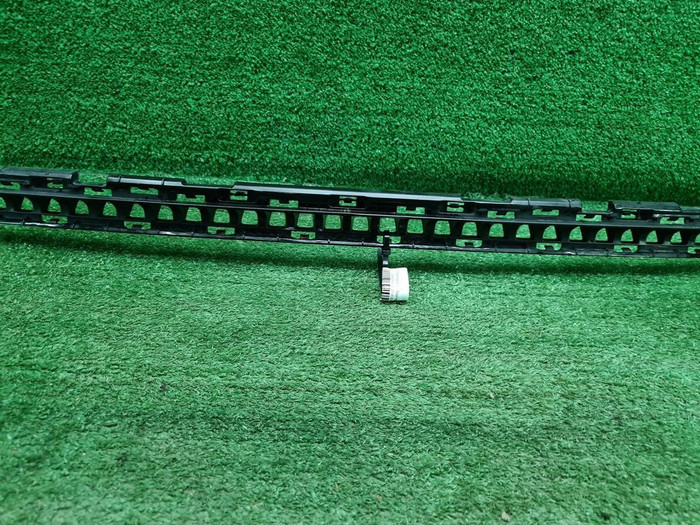 Решетка переднего бампера Hyundai Staria (21-нв)