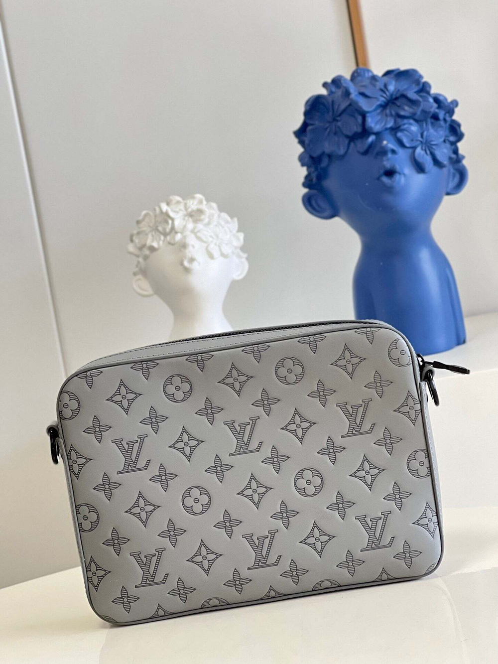 Louis Vuitton Duo Messenger