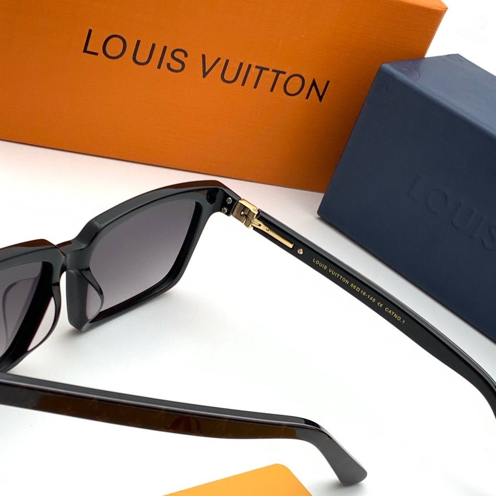Солнечные очки Louis Vuitton