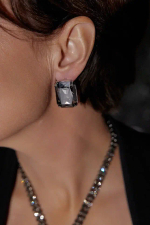 Серьги пусеты графитовые прямоугольные кристаллы