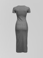 Платье 2551 однотонное с коротким рукавом и металлическими булавками