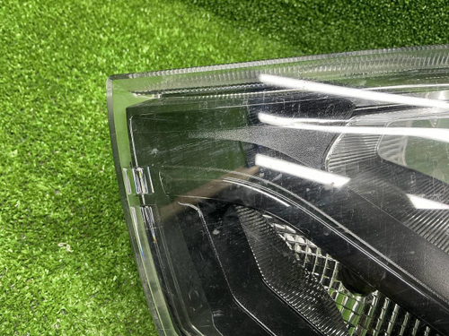 Фара левая Lada Granta (2018-н.в.) галоген