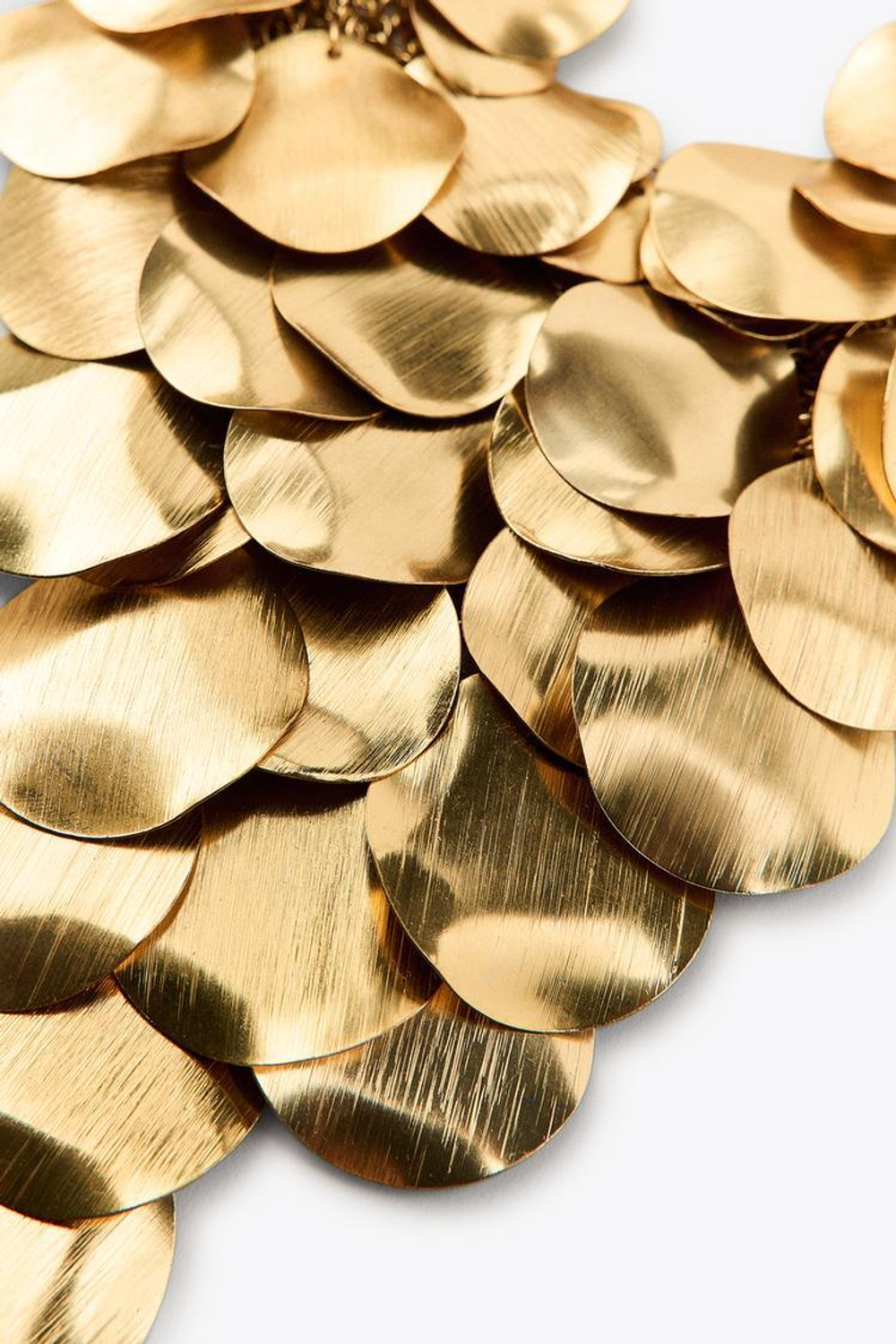 ZARA ОЖЕРЕЛЬЕ С МЕТАЛЛИЧЕСКИМИ ПЛАСТИНАМИ, ЗОЛОТИСТЫЙ