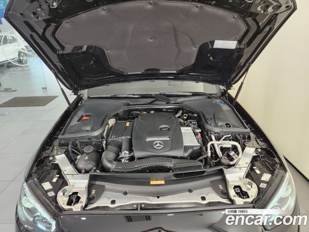 Mercedes-Benz E-Class W213 E250 AMG Line (10.2022)