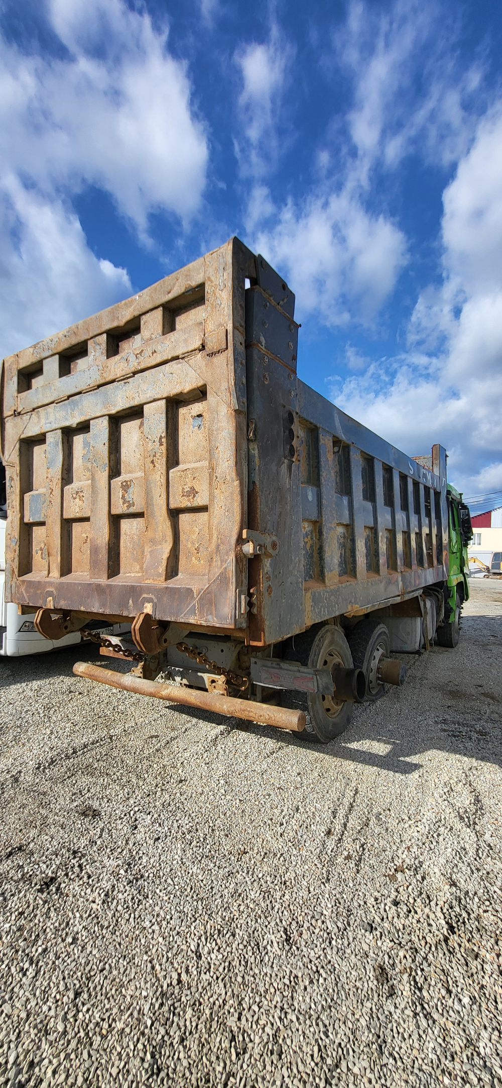 Shacman (Shaanxi) SX* 6x4 Самосвал SX32586V384 (Дизельный, 11,6 л, 423 л.с., МТ)